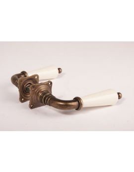 Türdrücker mit Drückerrosetten Bronze Antik mit Antique White Porceleain 135mm